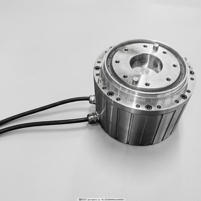 Humanoid robot joint actuator module with planetary reducer and integrated servo drive for bipedal locomotion